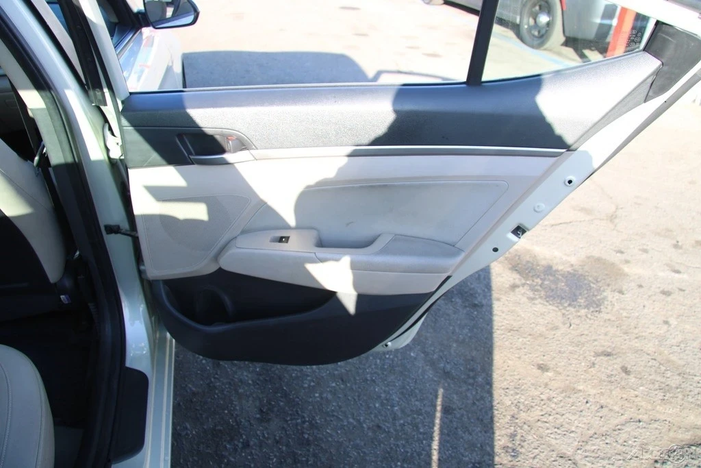 2017 Hyundai Elantra - Image 21 of 21