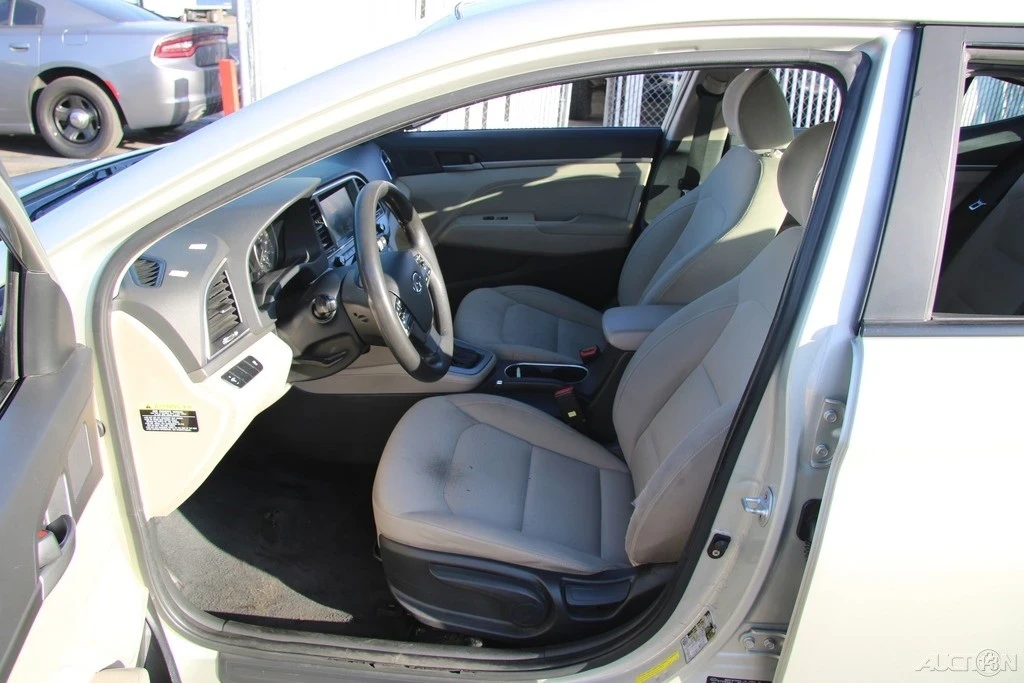 2017 Hyundai Elantra - Image 12 of 21