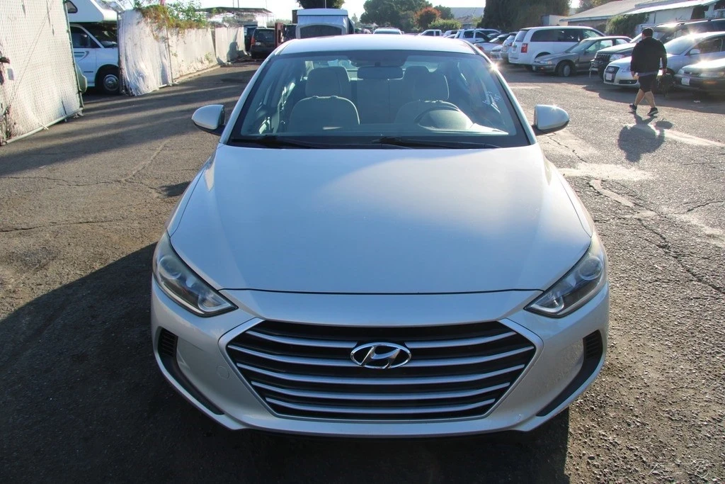 2017 Hyundai Elantra - Image 9 of 21