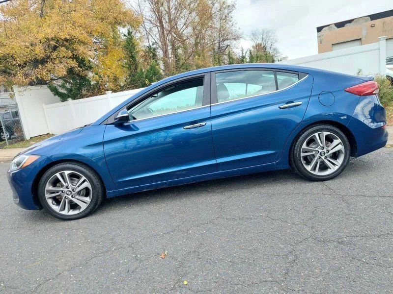 2017 Hyundai Elantra - Image 7 of 12