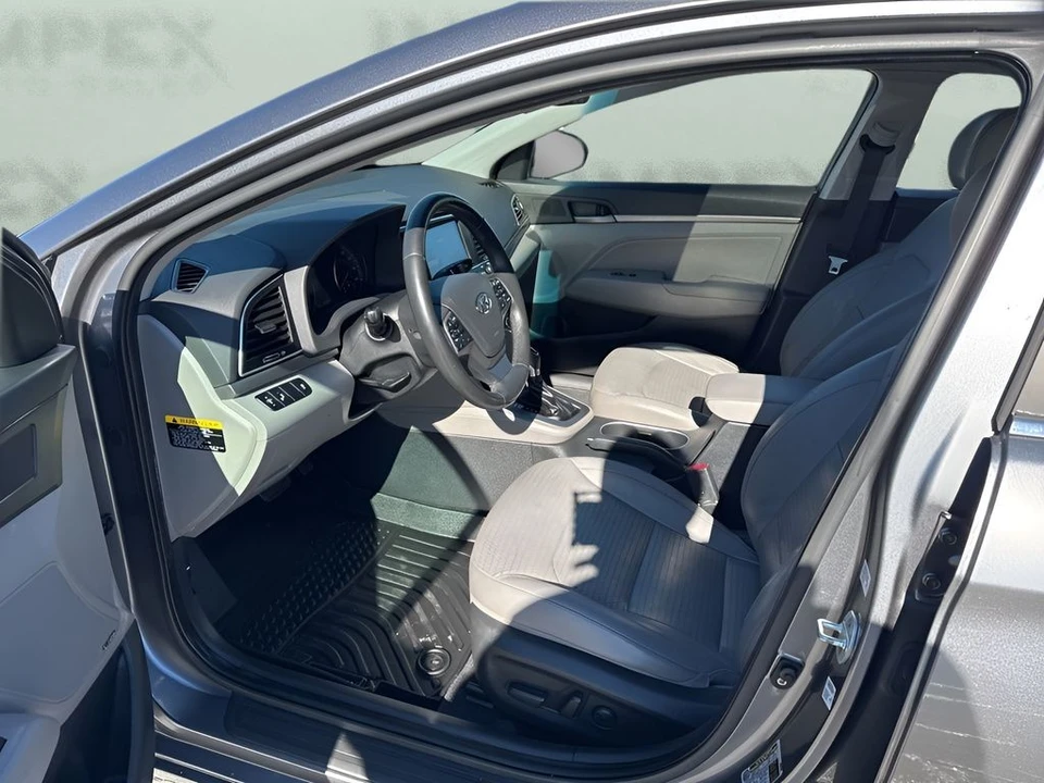 2017 Hyundai Elantra - Image 9 of 12