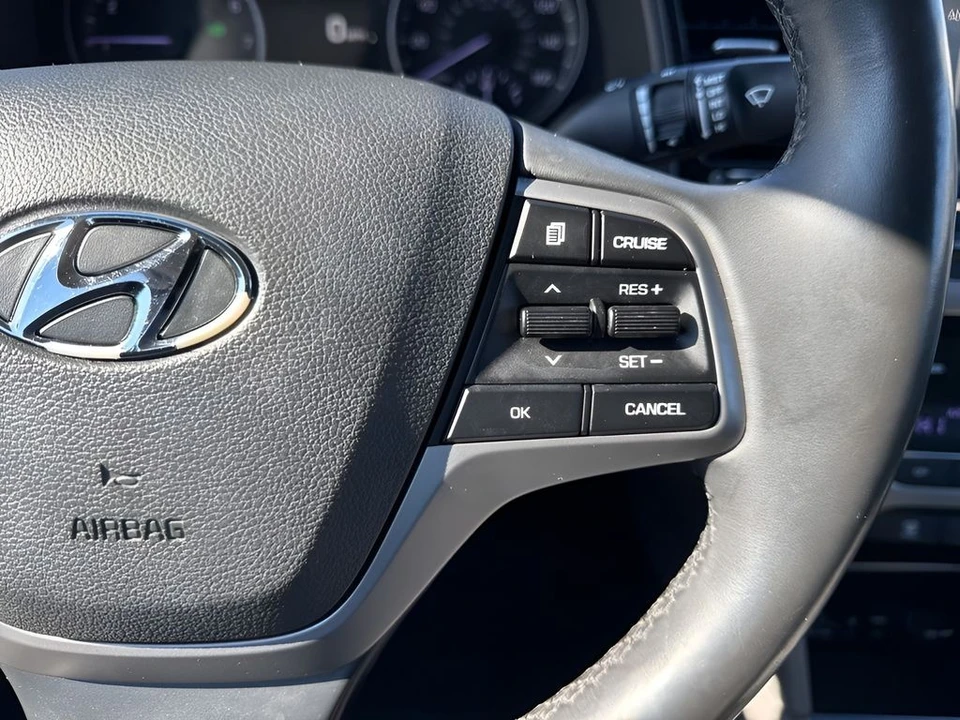 2017 Hyundai Elantra - Image 16 of 21