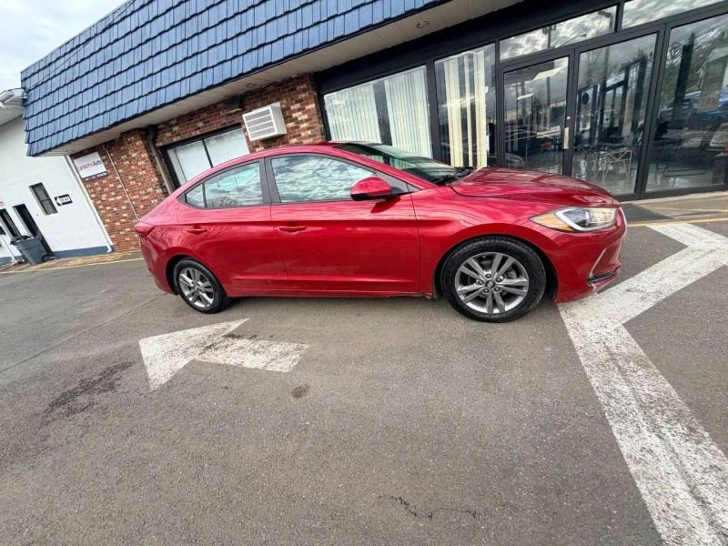 2017 Hyundai Elantra - Image 5 of 12