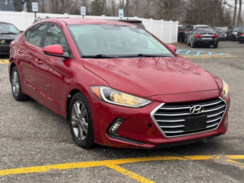 2017 Hyundai Elantra - Image 4 of 12