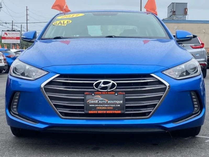 2017 Hyundai Elantra - Image 2 of 12