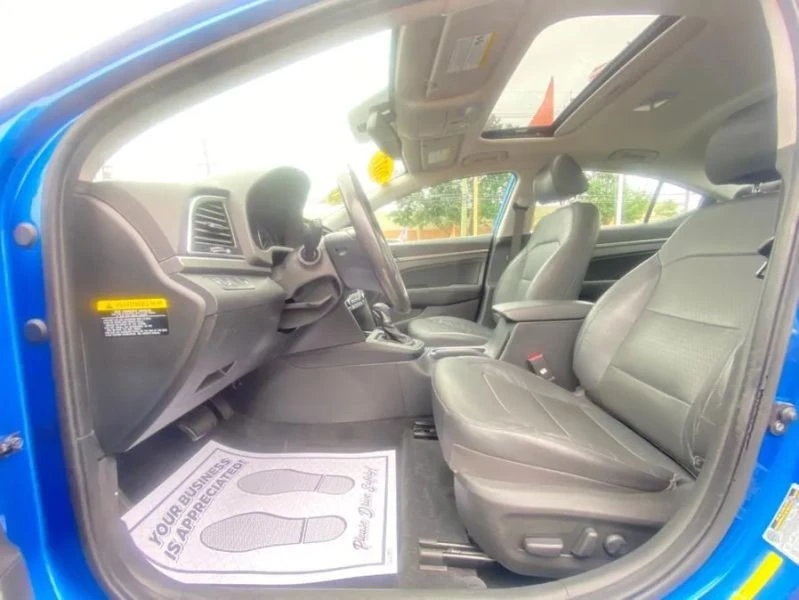 2017 Hyundai Elantra - Image 11 of 12