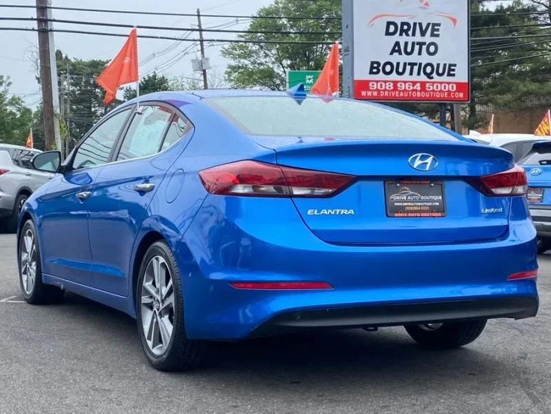 2017 Hyundai Elantra - Image 7 of 12