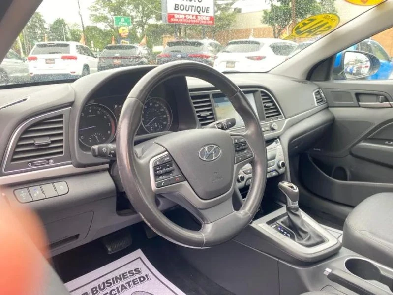 2017 Hyundai Elantra - Image 9 of 12