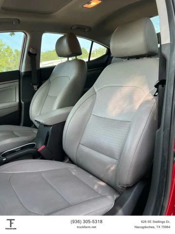 2017 Hyundai Elantra - Image 11 of 15