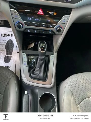 2017 Hyundai Elantra - Image 14 of 15