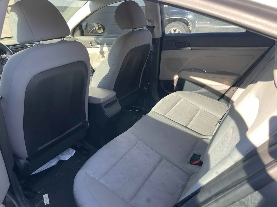 2017 Hyundai Elantra - Image 6 of 7