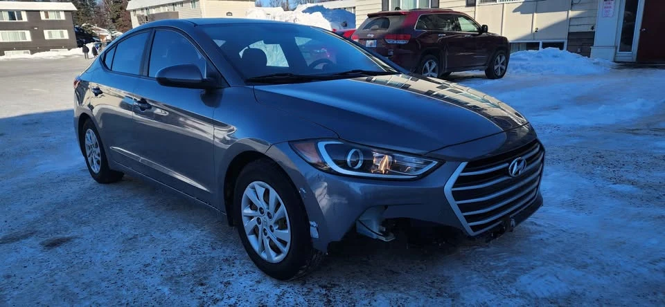 2017 Hyundai Elantra - Image 2 of 7