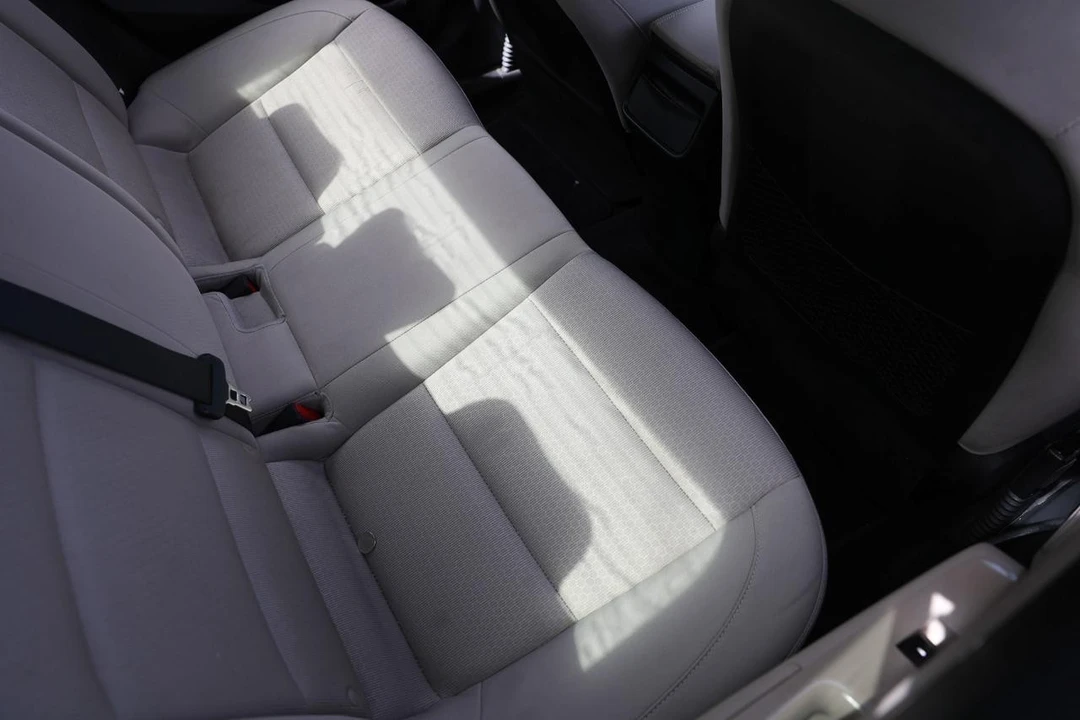2017 Hyundai Elantra - Image 12 of 12