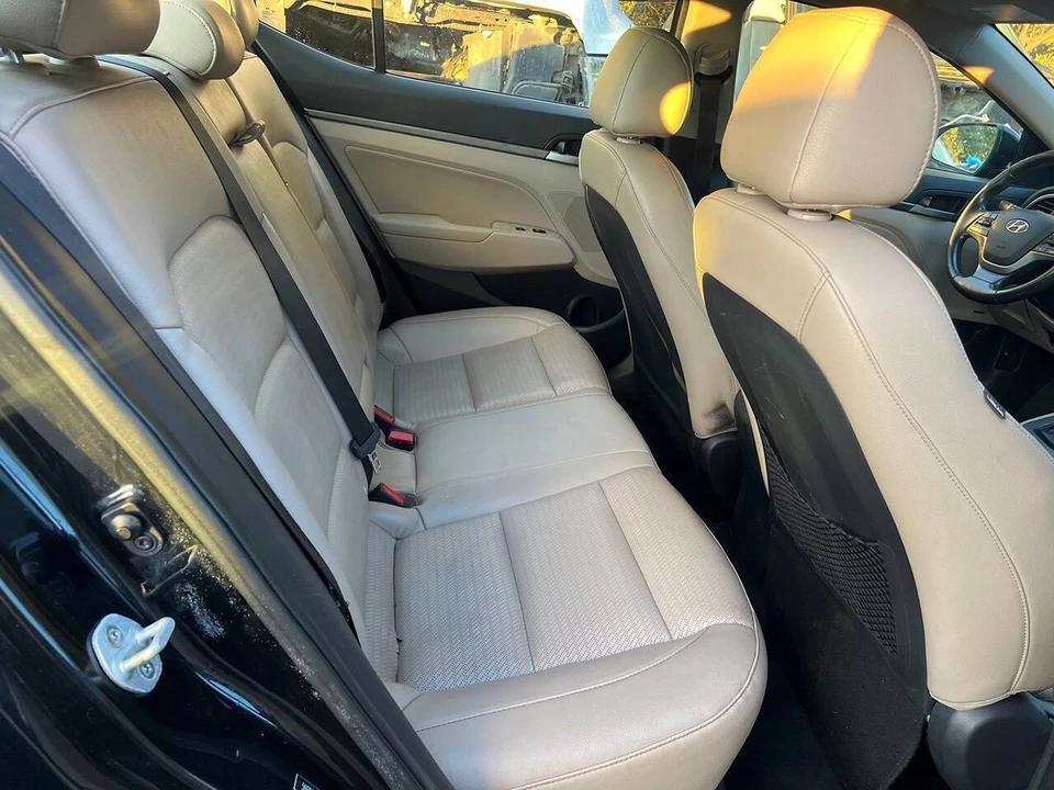 2017 Hyundai Elantra - Image 5 of 10