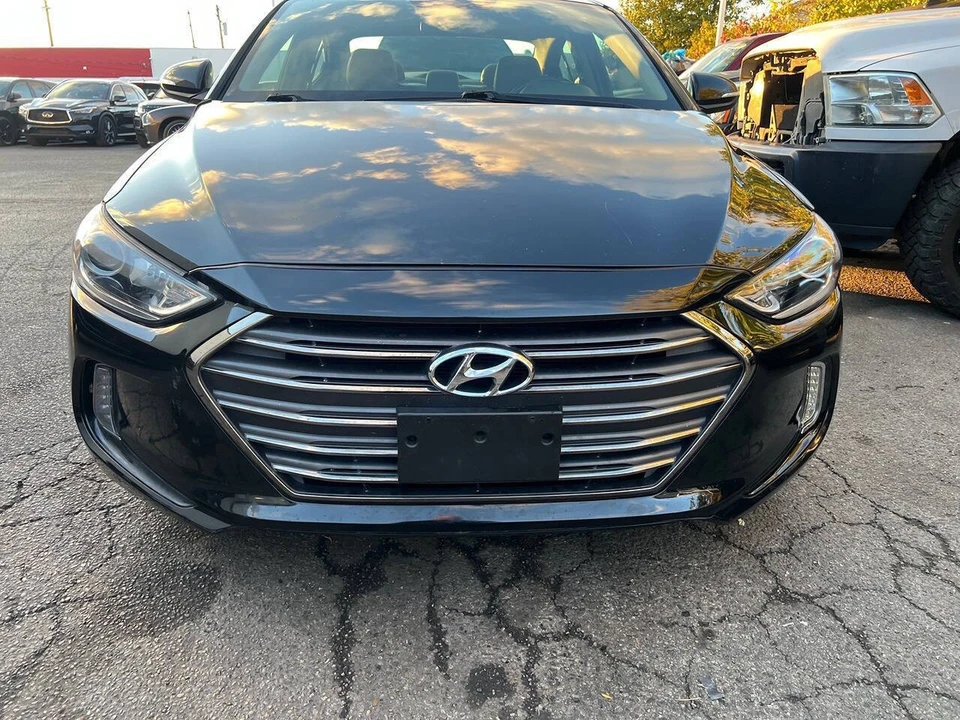2017 Hyundai Elantra - Image 3 of 10