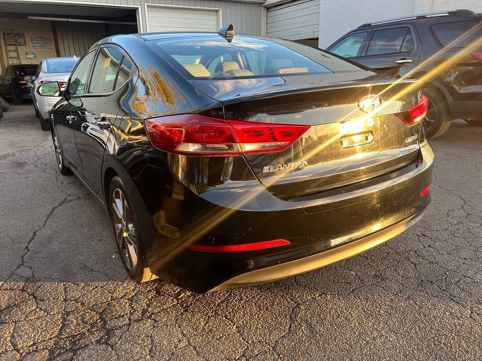 2017 Hyundai Elantra - Image 7 of 10