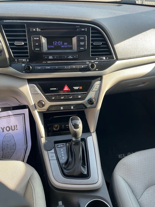 2017 Hyundai Elantra - Image 11 of 16