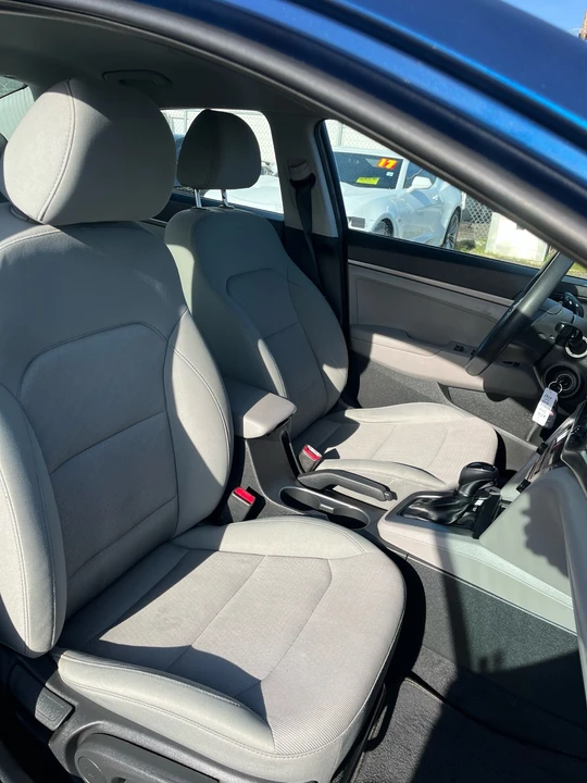 2017 Hyundai Elantra - Image 14 of 16