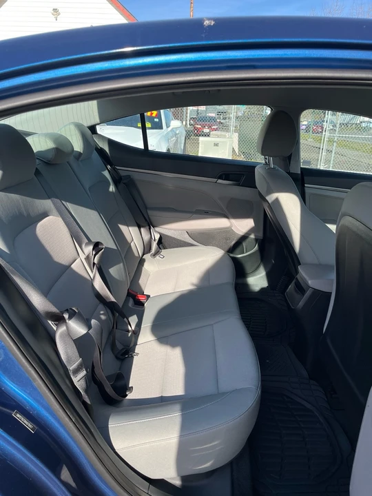 2017 Hyundai Elantra - Image 13 of 16