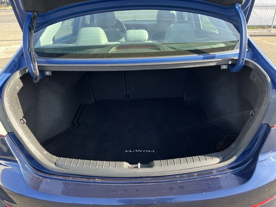 2017 Hyundai Elantra - Image 15 of 16