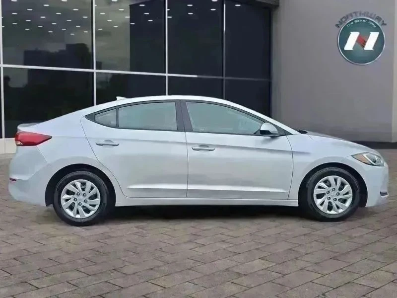 2017 Hyundai Elantra - Image 6 of 12