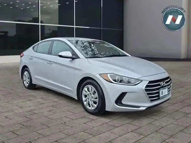 2017 Hyundai Elantra - Image 7 of 12