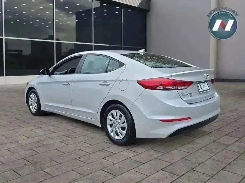 2017 Hyundai Elantra - Image 3 of 12