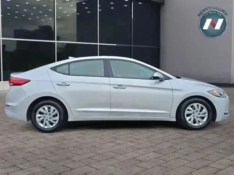 2017 Hyundai Elantra - Image 6 of 12