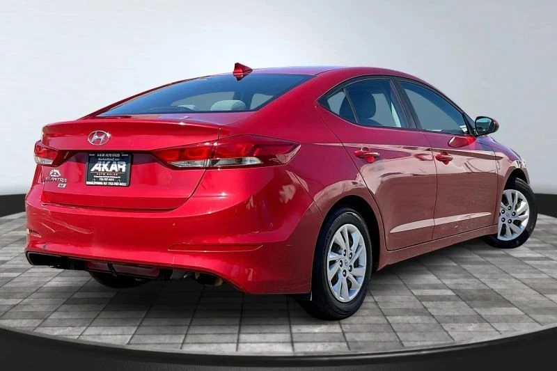 2017 Hyundai Elantra - Image 5 of 12