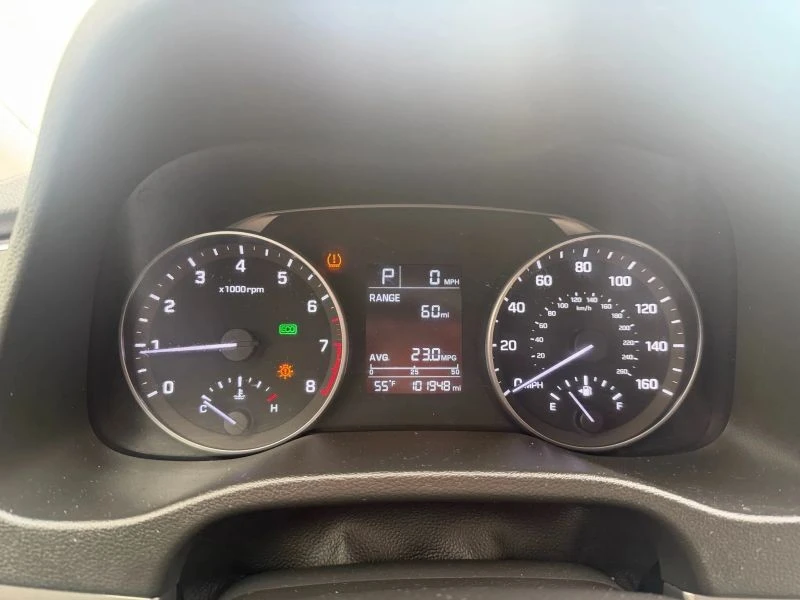 2017 Hyundai Elantra - Image 10 of 12