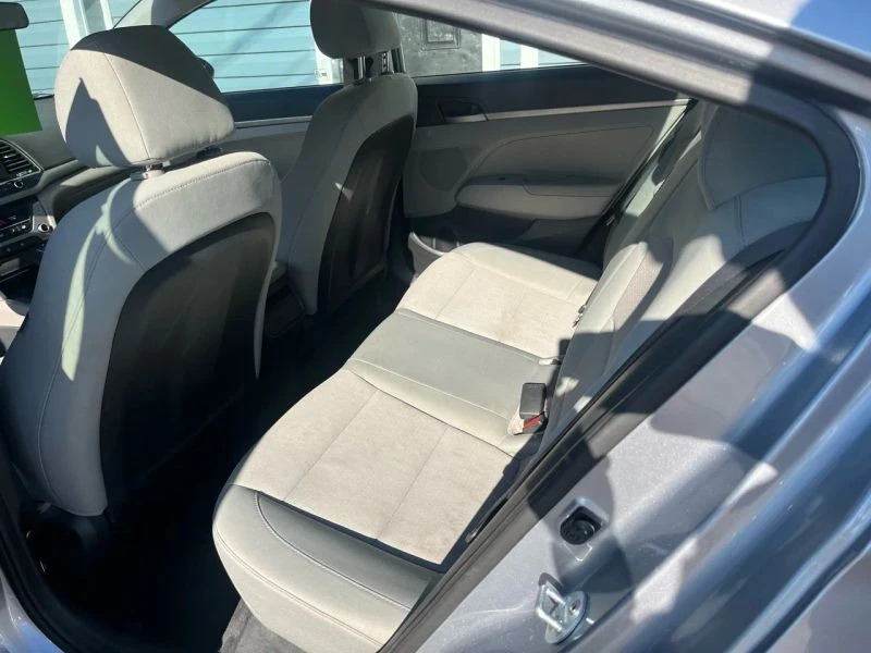 2017 Hyundai Elantra - Image 11 of 12