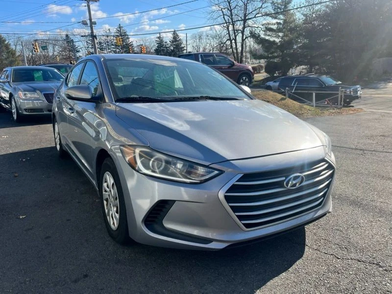 2017 Hyundai Elantra - Image 7 of 12