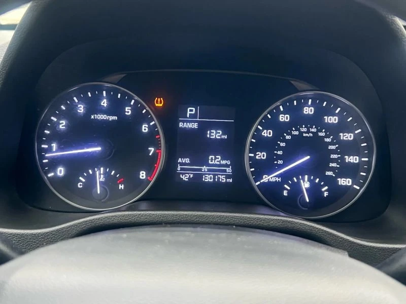2017 Hyundai Elantra - Image 11 of 12