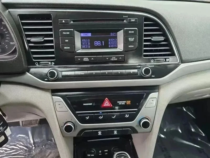 2017 Hyundai Elantra - Image 11 of 12