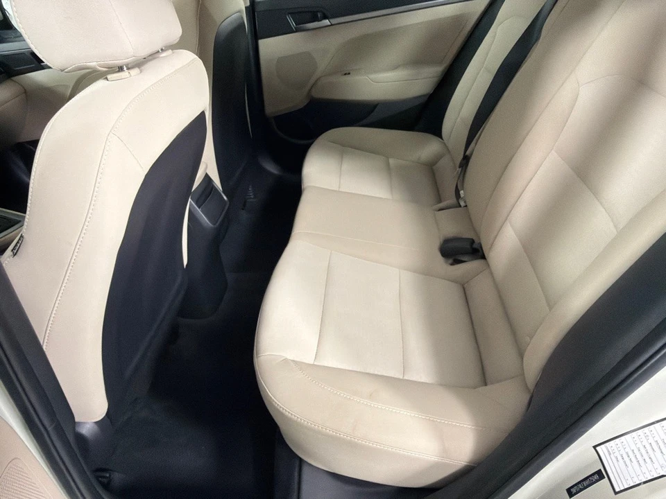 2017 Hyundai Elantra - Image 18 of 21