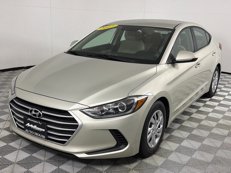 2017 Hyundai Elantra - Image 10 of 21