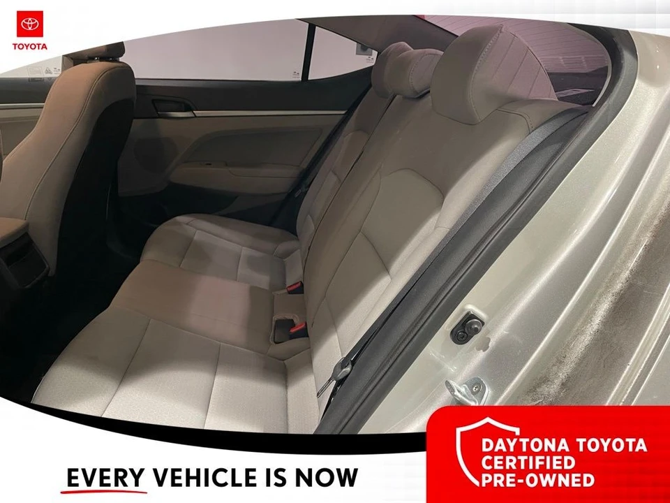 2017 Hyundai Elantra - Image 8 of 10