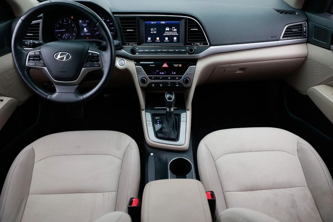 2017 Hyundai Elantra - Image 2 of 21