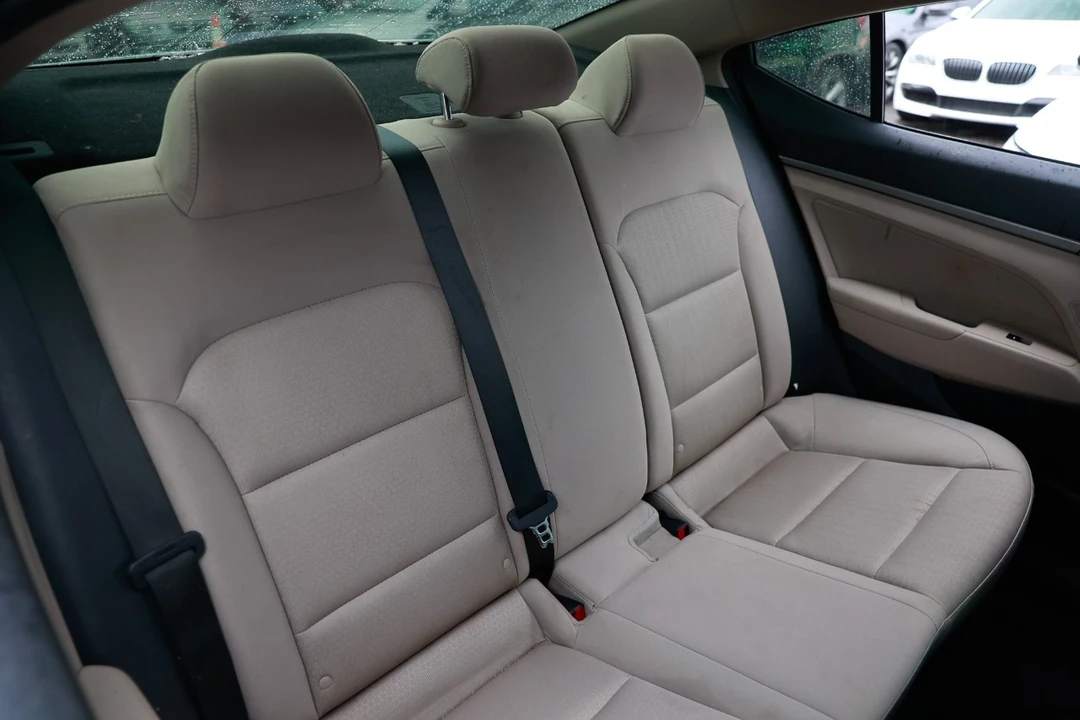 2017 Hyundai Elantra - Image 14 of 21