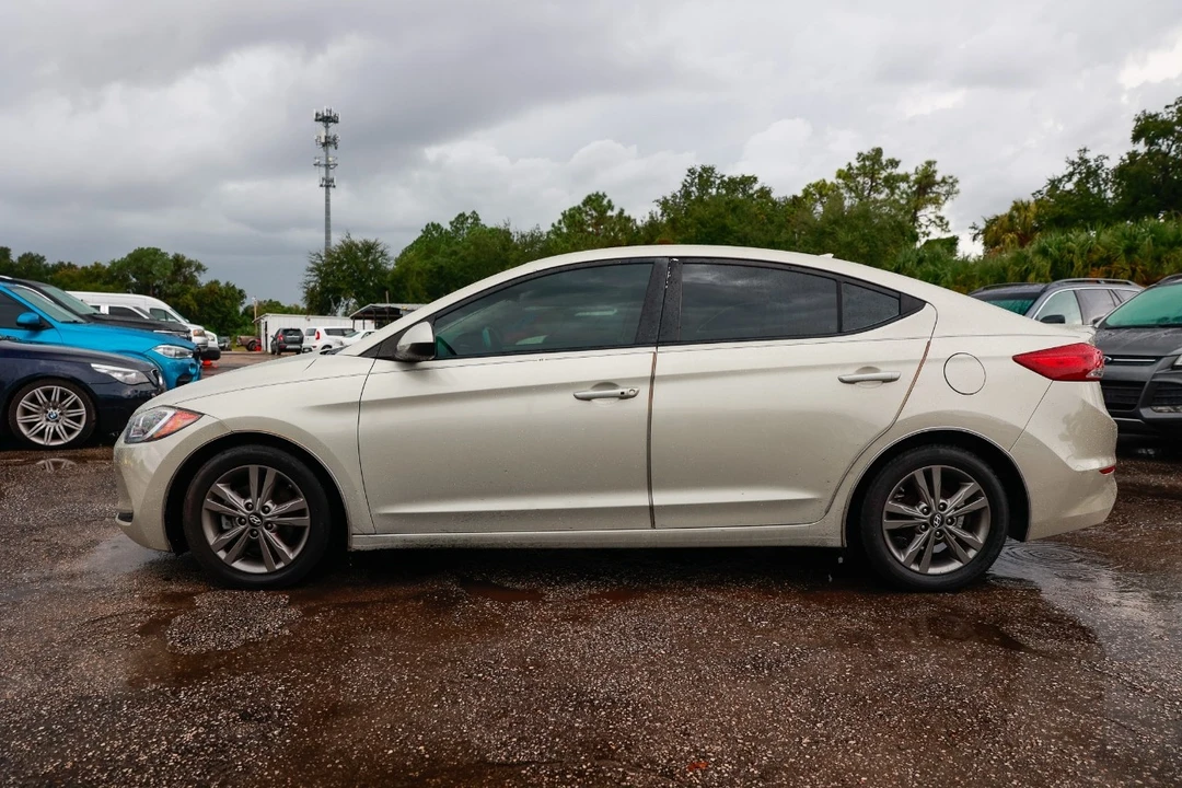 2017 Hyundai Elantra - Image 3 of 21