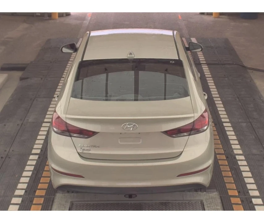 2017 Hyundai Elantra - Image 7 of 14