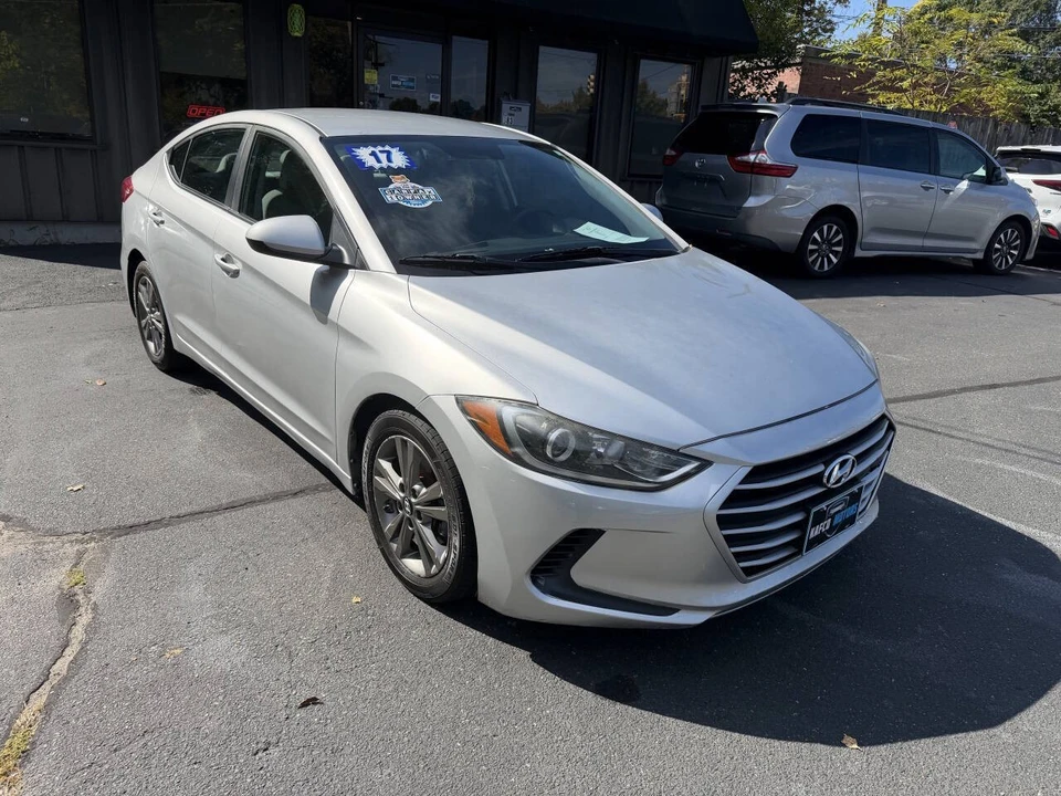 2017 Hyundai Elantra - Image 14 of 21