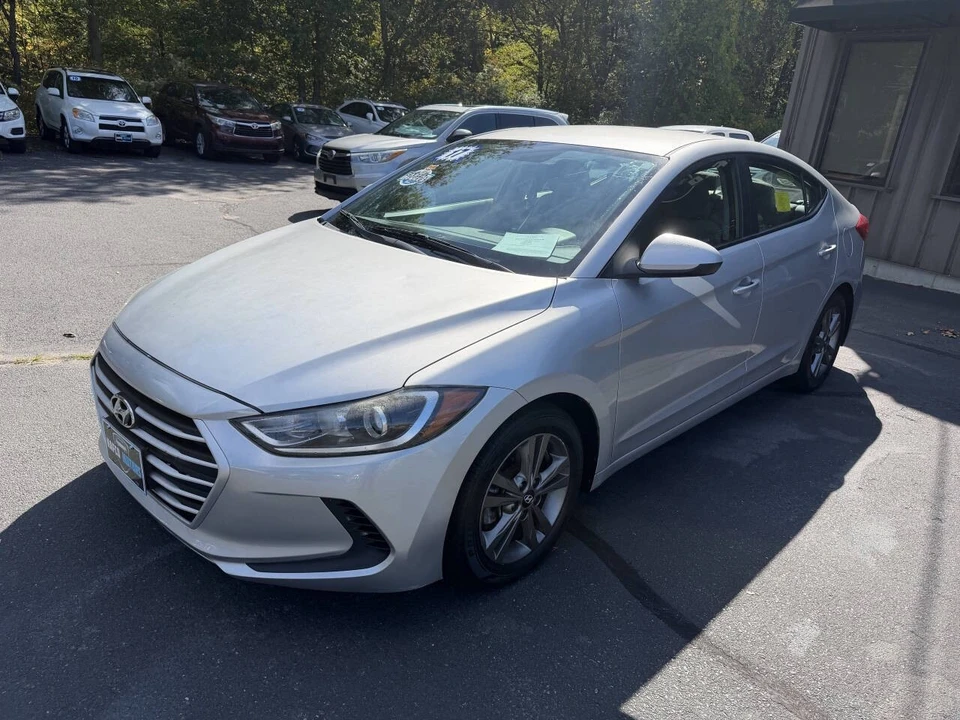 2017 Hyundai Elantra - Image 6 of 21