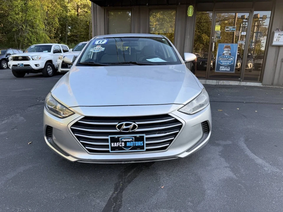 2017 Hyundai Elantra - Image 4 of 21