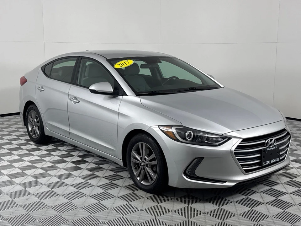 2017 Hyundai Elantra - Image 3 of 12