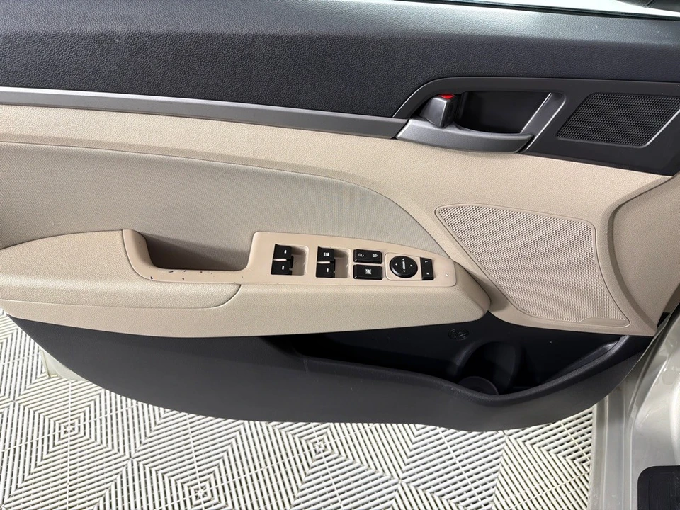 2017 Hyundai Elantra - Image 12 of 12