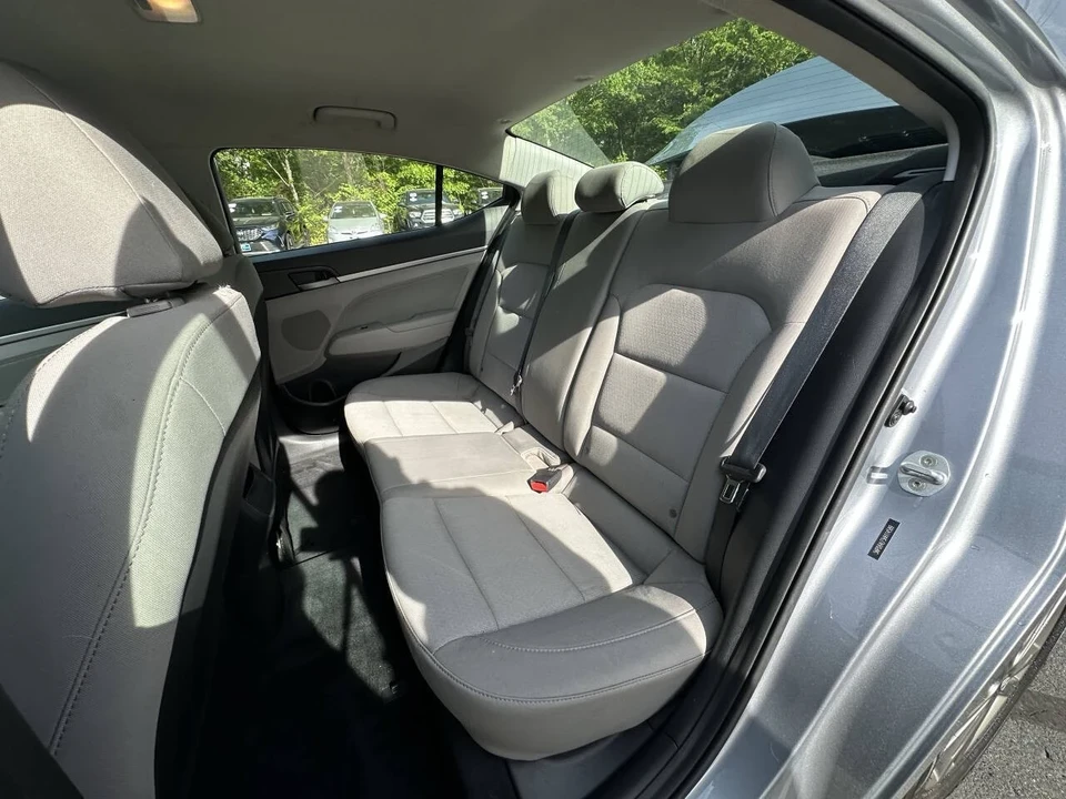 2017 Hyundai Elantra - Image 14 of 21