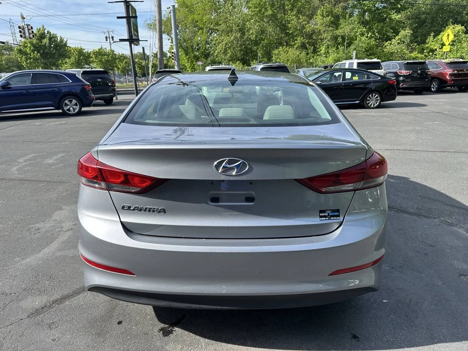 2017 Hyundai Elantra - Image 5 of 21