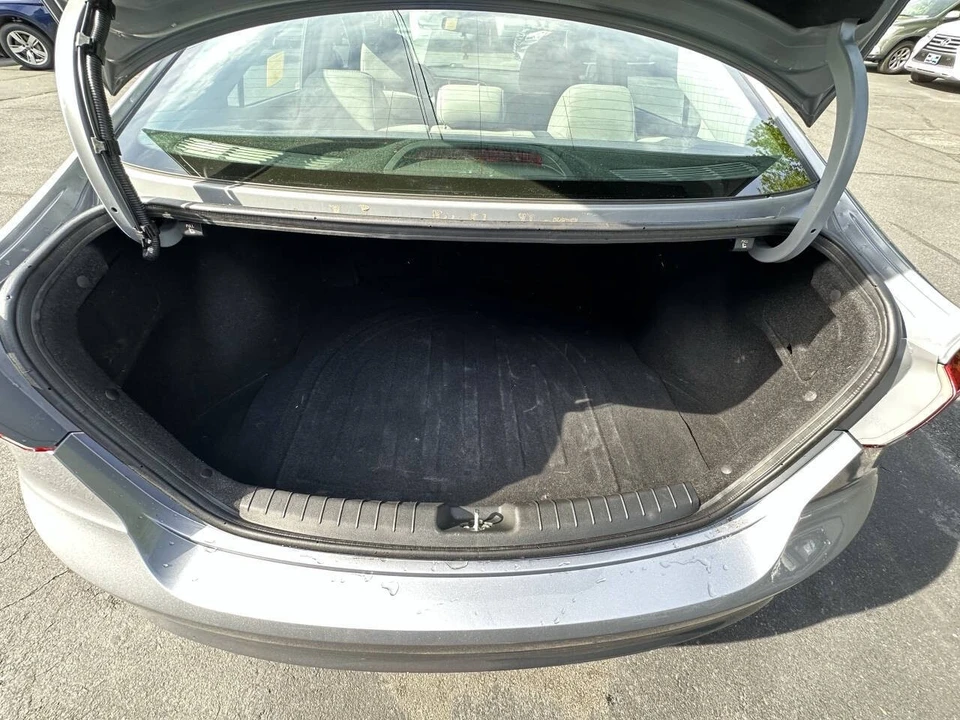 2017 Hyundai Elantra - Image 19 of 21