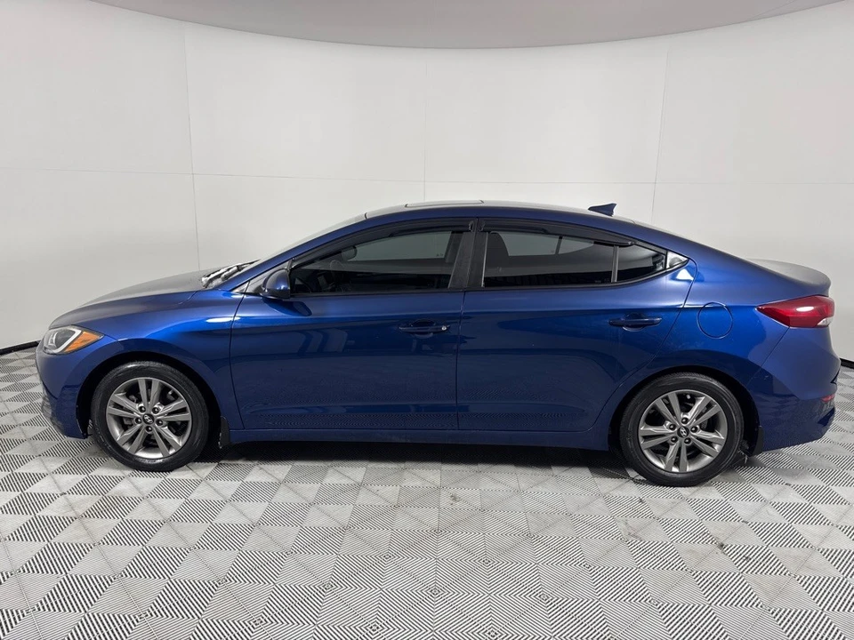 2017 Hyundai Elantra - Image 8 of 12